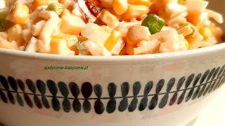 SAŁATKA Z SELERA KONSERWOWEGO Z SOSEM TYSIĄCA WYSP