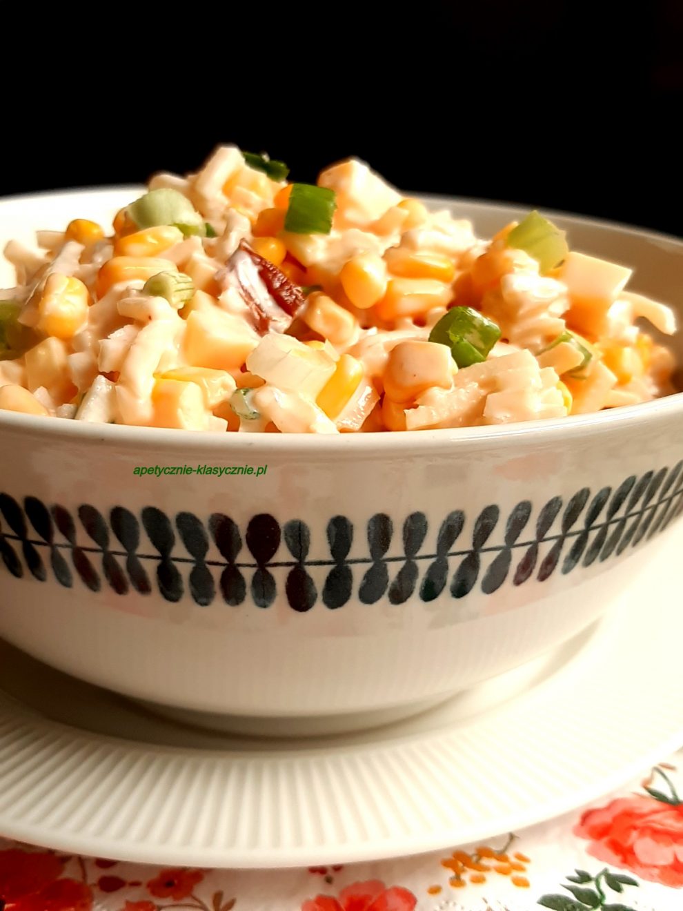 SAŁATKA Z SELERA KONSERWOWEGO Z SOSEM TYSIĄCA WYSP