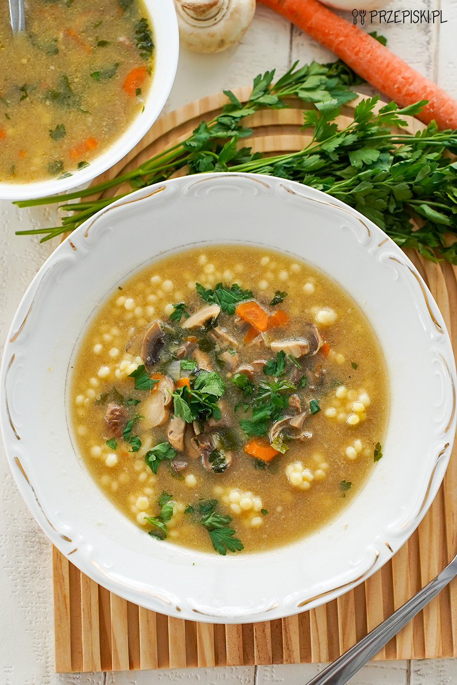 Zupa pieczarkowa z kuskusem perłowym