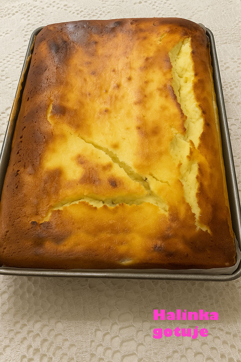 Sernik śmietankowy – prosty, kremowy i zawsze się udaje