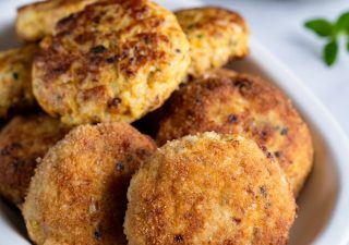 Kotleciki drobiowe z kalafiorem