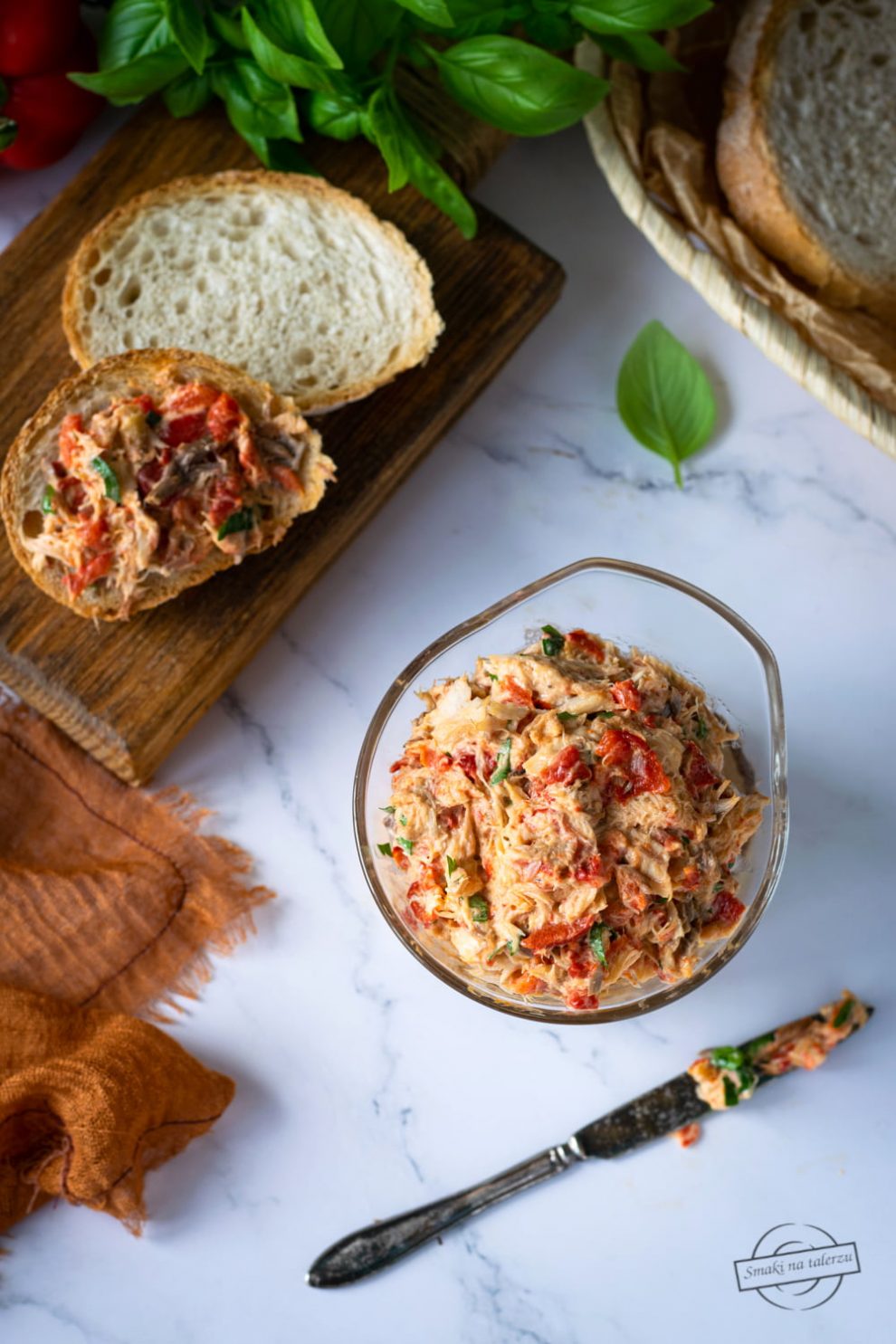 Pasta z makreli z pieczoną papryką