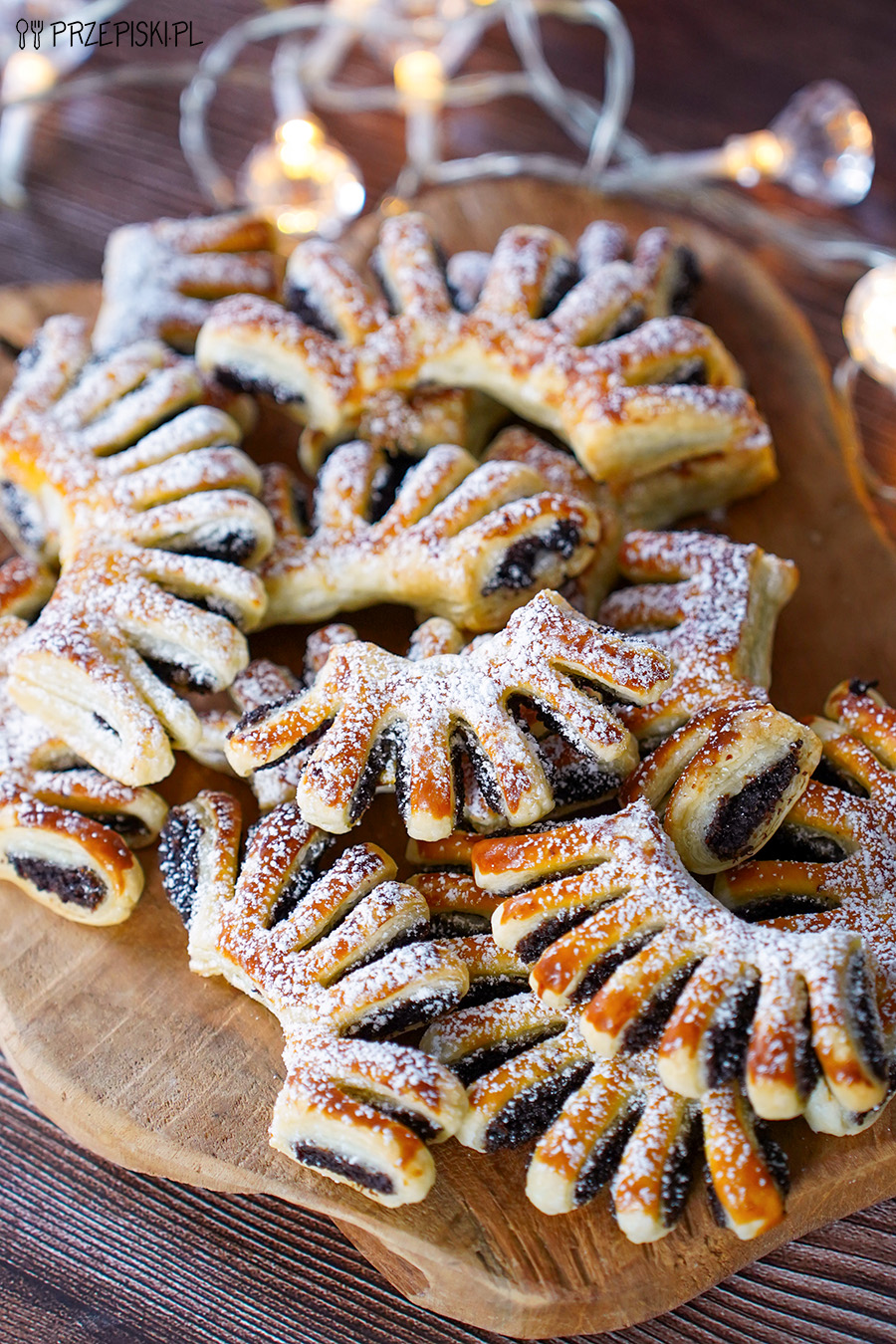 Francuskie ciastka grzebyki z makiem