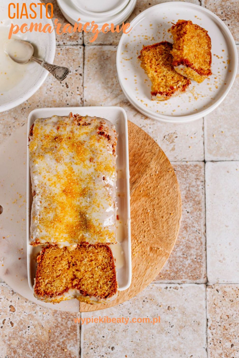 Wilgotne ciasto pomarańczowe