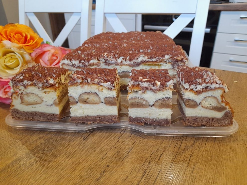 Sernik tiramisu