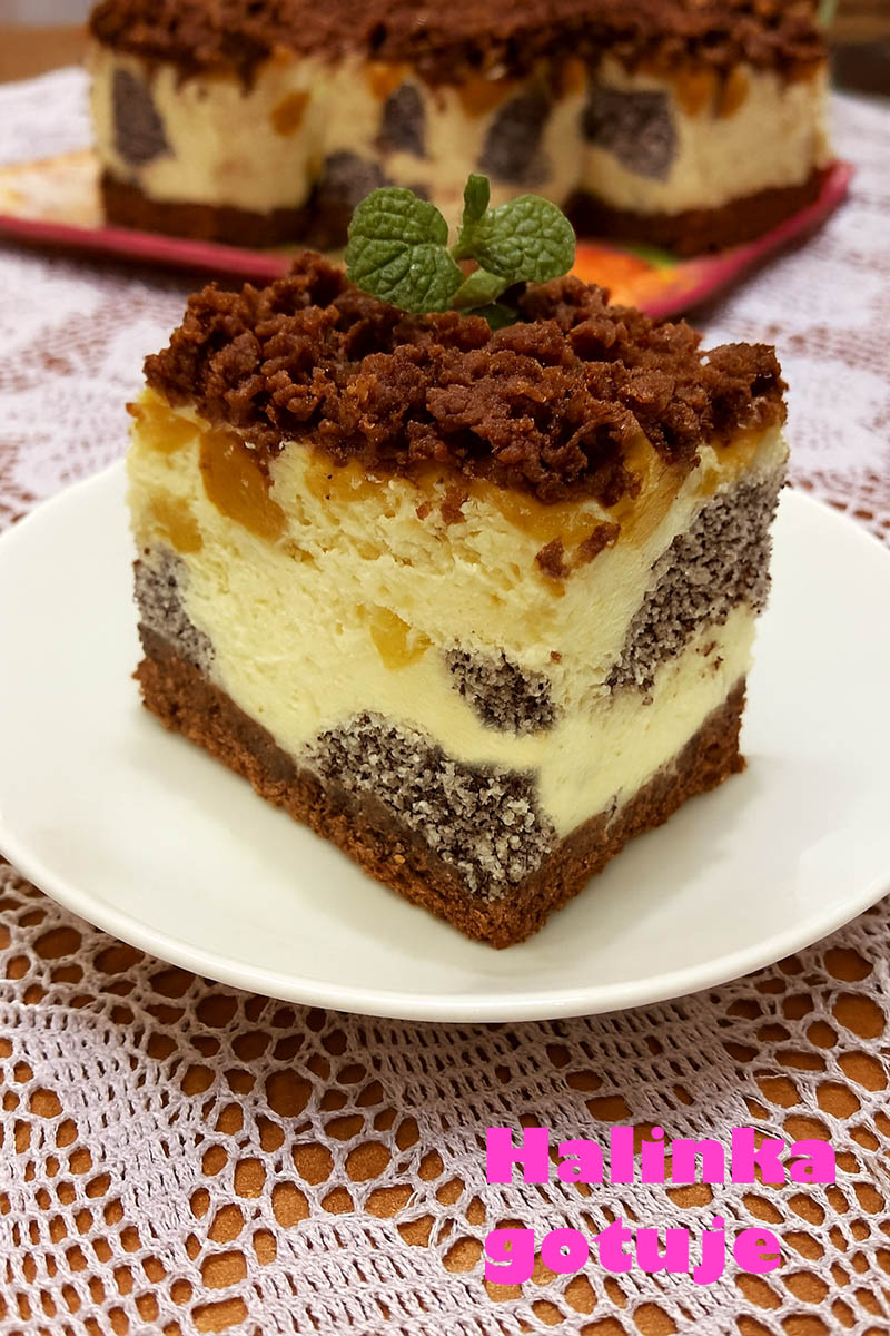 Sernnik łaciaty z brzoskwiniami i makiem – wysoki, wilgotny i wyjątkowo domowy