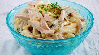 Sałatka z mortadeli