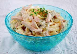 Sałatka z mortadeli