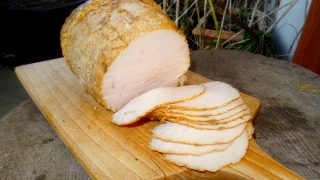 Szynka miodowa z indyka na kanapki z piekarnika