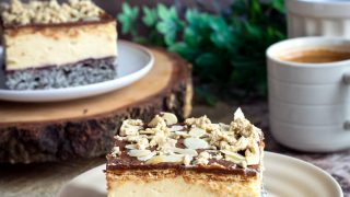 Ciasto makowe z kremem chałwowym