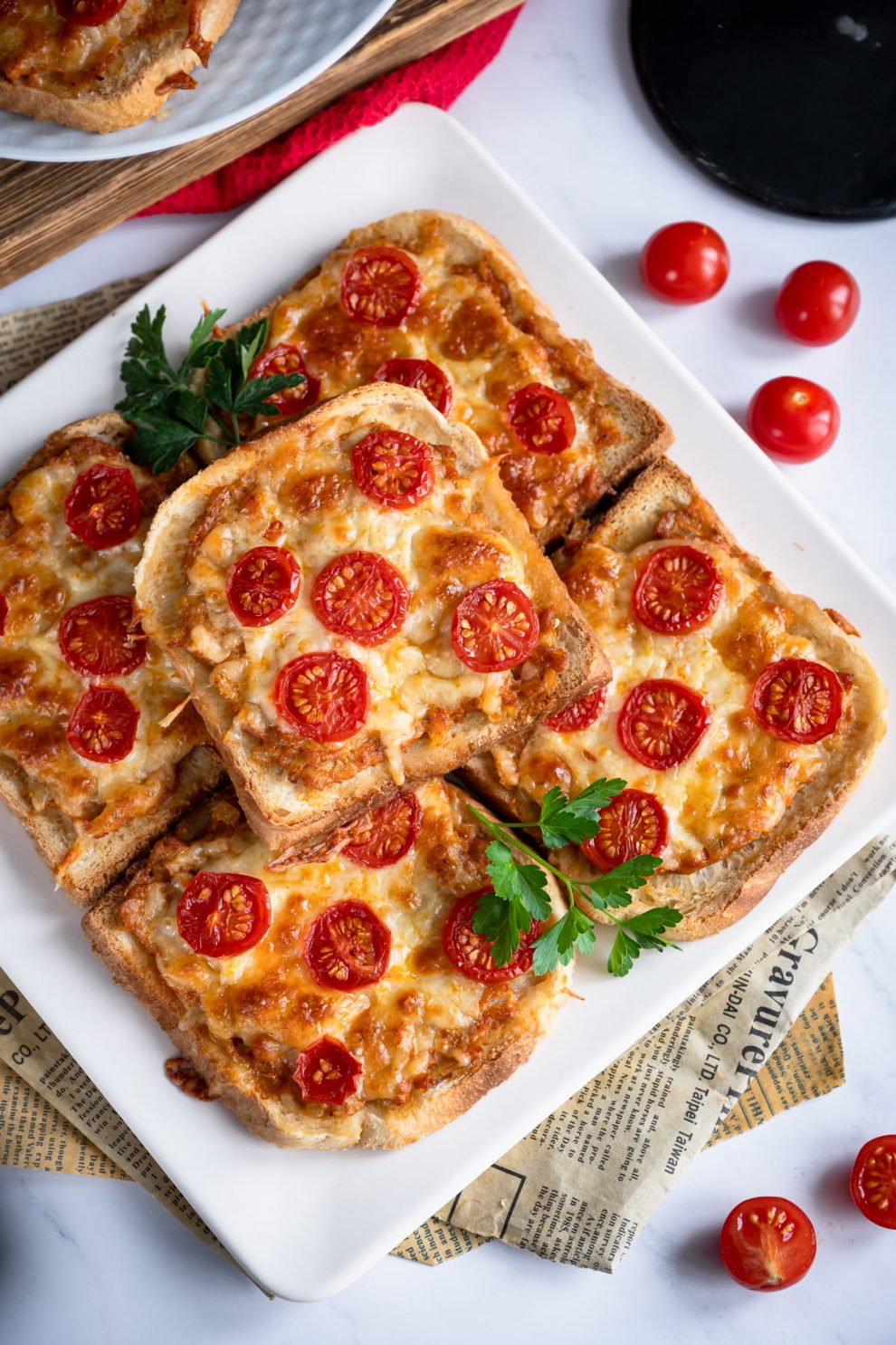 Chleb zapiekany z mięsem mielonym