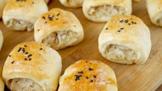 Kapuśniaczki drożdżowe z kapustą – idealne do barszczu