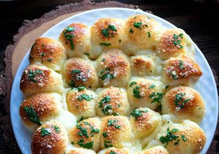 Kuleczki pizzowe z serem