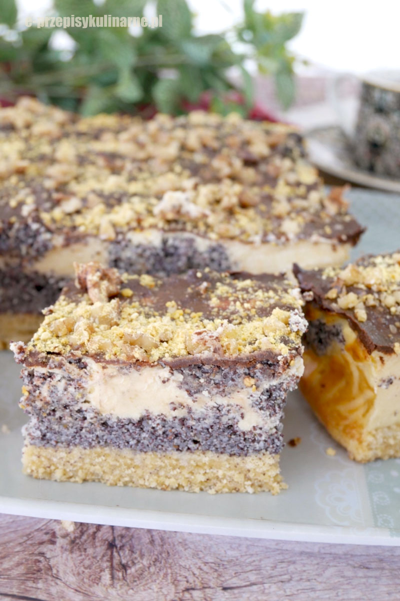 Łaciatek z makiem – efektowne i bardzo smaczne ciasto