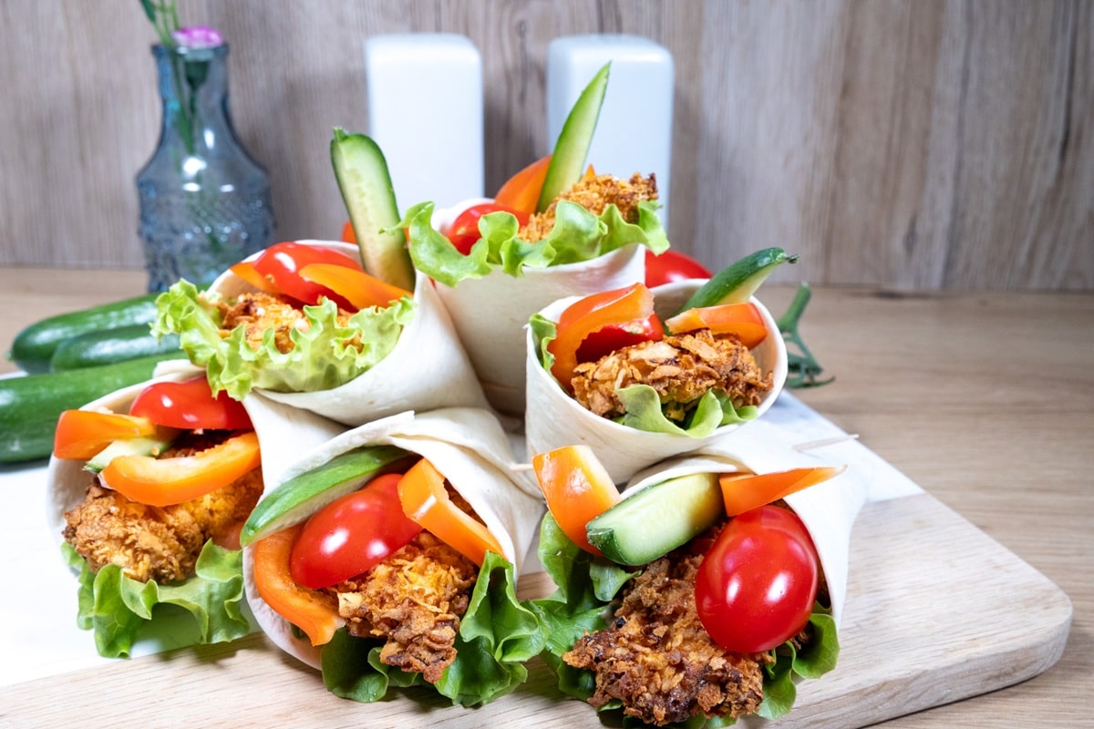 Małe wrapy z kurczakiem