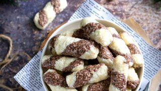 Kokosowo-kakaowe ciasteczka bez pieczenia