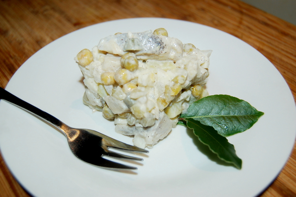 Sałatka śledziowa z chrzanem