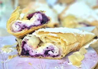 Rożki filo z borówkami