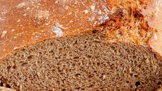 Chleb orkiszowy nocny