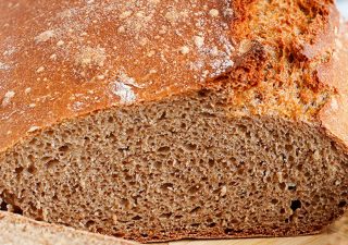 Chleb orkiszowy nocny