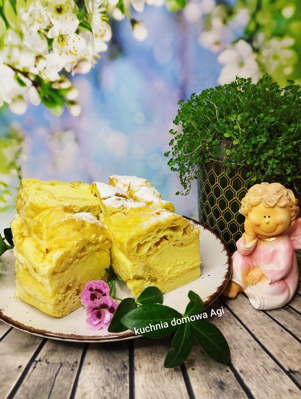 Ciasto karpatka z pysznym kremem budyniowym z żółtkami