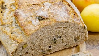 Prosty przepis na domowy chleb z naczynia