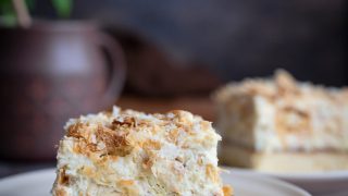 Ciasto kruche z chrupiącym kremem budyniowym