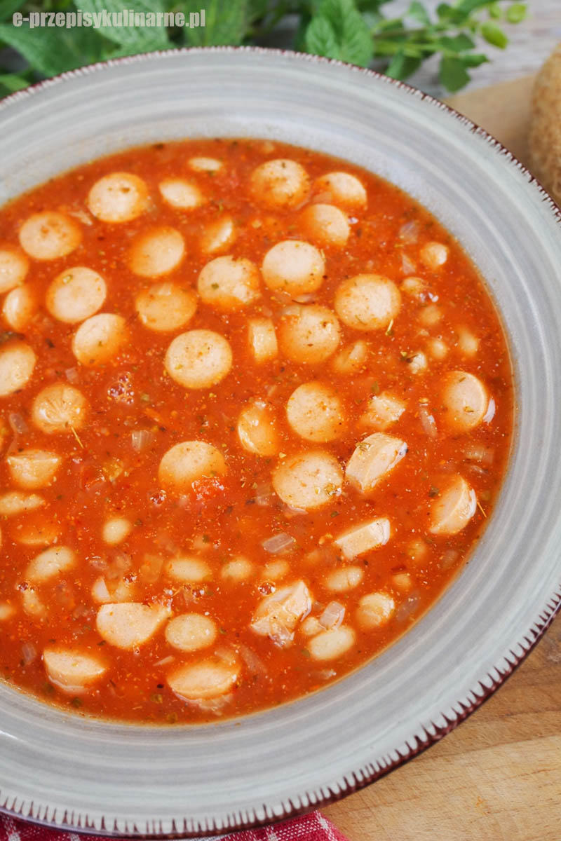 Fasolka po bretońsku na szybko – zrobisz w 20 minut!