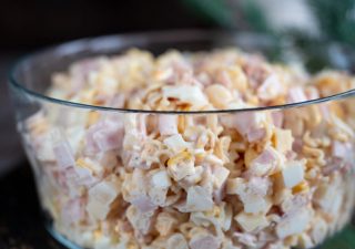 Retro sałatka z zupki chińskiej