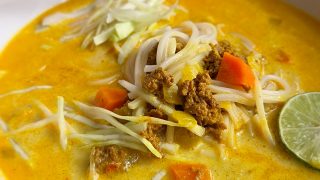 ROZGRZEWAJĄCA ZUPA CURRY