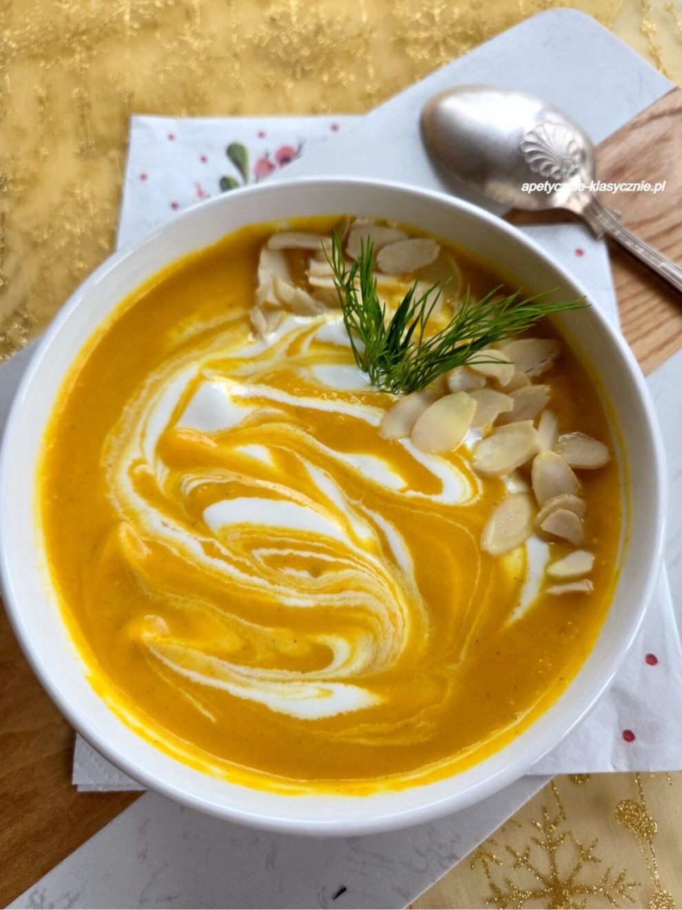 ZUPA KREM Z WARZYW KORZENIOWYCH