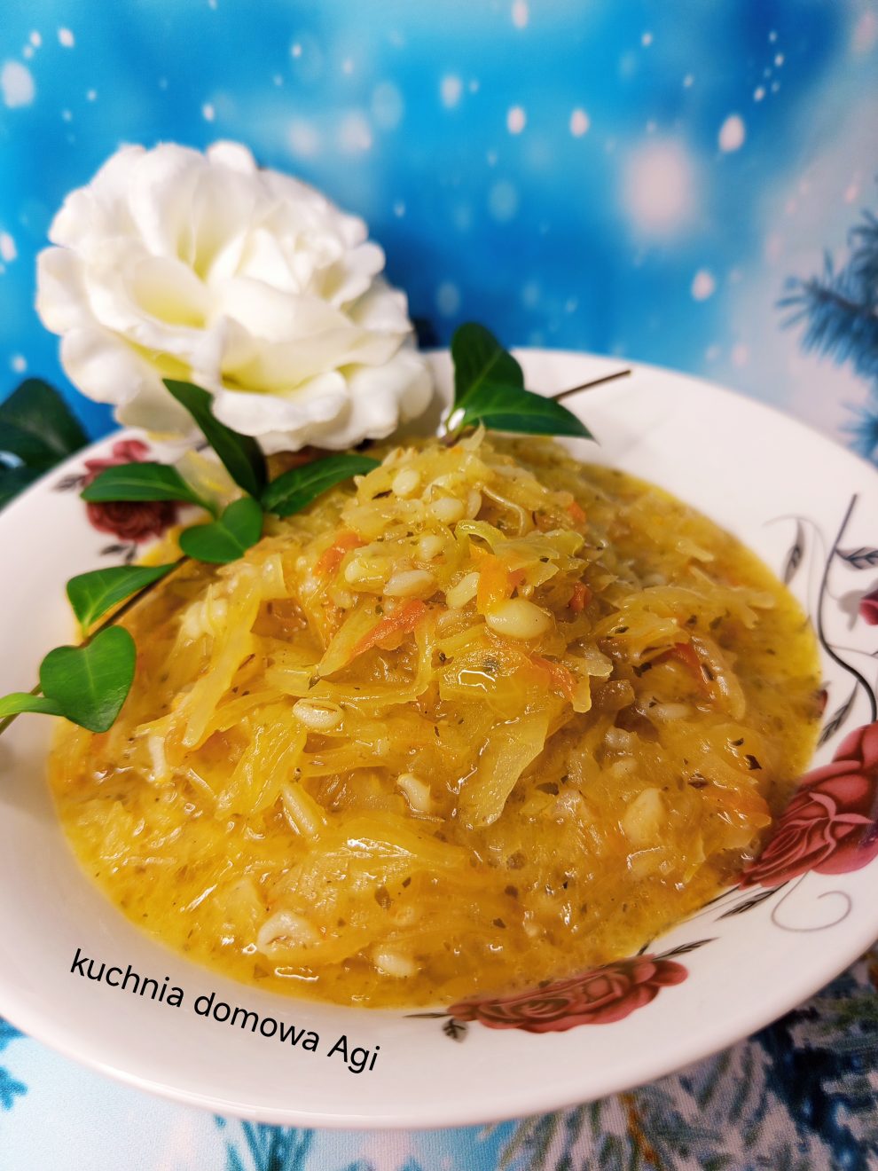 Kapusta kiszona na oleju z cebulką i kaszą pęczak