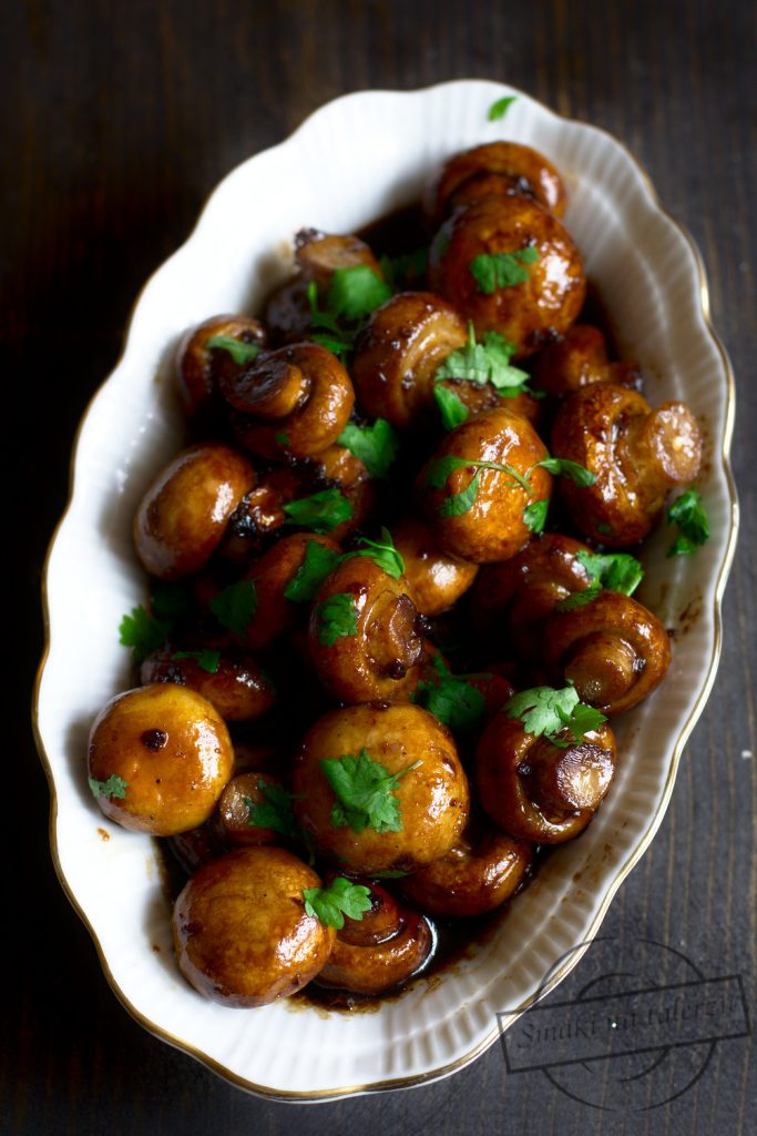 Pieczarki w miodowo-balsamicznej glazurze