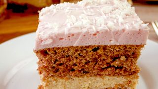 Ciasto Dworska Fantazja – elegancki deser z kremem i lekką pianką