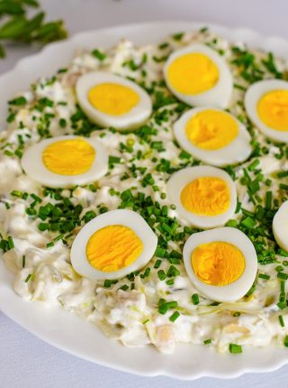 Jajka w pikantnym sosie tatarskim