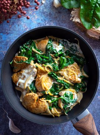 Polędwiczki z indyka ze szpinakiem