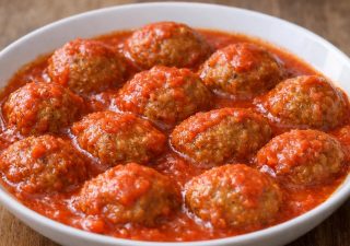 Pulpety w sosie pomidorowym – miękkie, delikatne i pełne smaku
