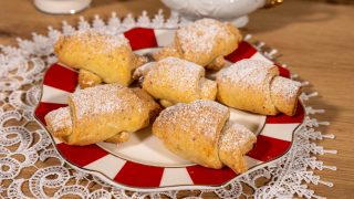 Rogaliki twarogowe z nutellą