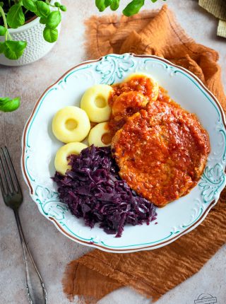 Schab w sosie pomidorowym