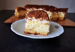 SERNIK BŁYSKAWICA z kokosową pianką 🥥 Kremowy, delikatny i znikający w jeden dzień 😍