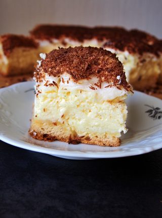 SERNIK BŁYSKAWICA z kokosową pianką 🥥 Kremowy, delikatny i znikający w jeden dzień 😍