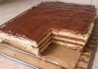 Stefanka z kremem z kaszy manny – proste ciasto bez piekarnika