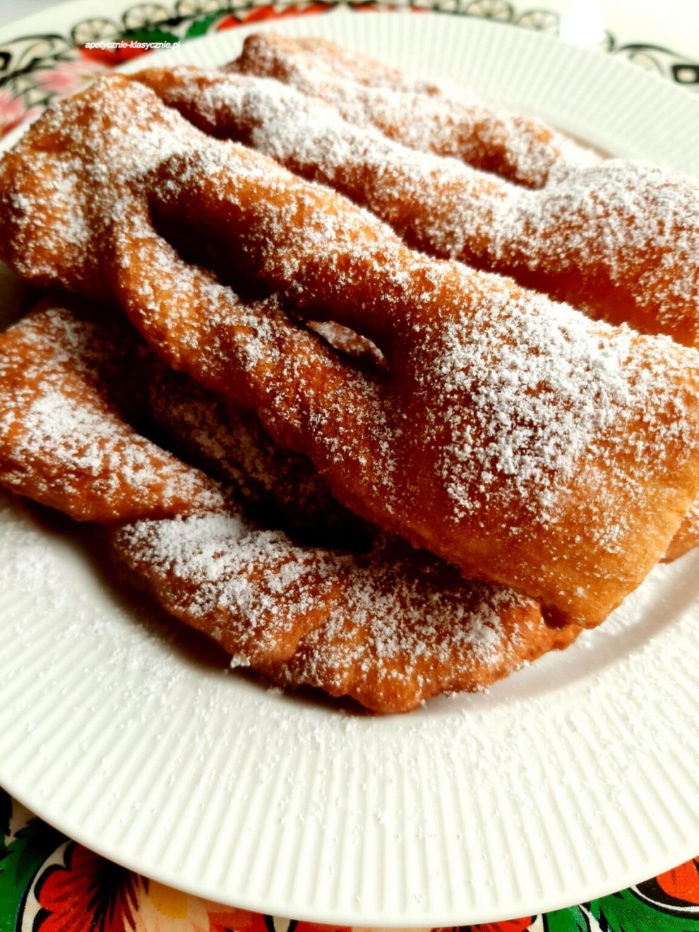 TARATUSZKI (PULCHNE FAWORKI)