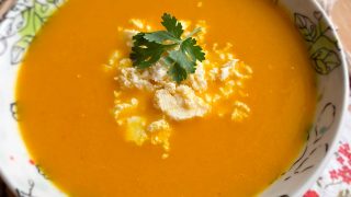 AROMATYCZNA ZUPA Z MARCHEWKI I POMARAŃCZY