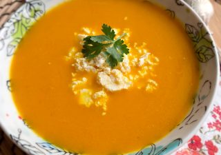 AROMATYCZNA ZUPA Z MARCHEWKI I POMARAŃCZY