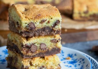 Czekoladowe ciasto z kajmakiem