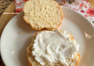 BŁYSKAWICZNE BUŁKI JOGURTOWE