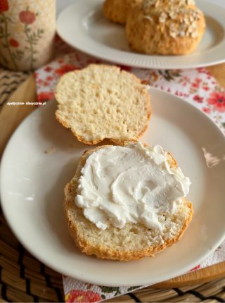 BŁYSKAWICZNE BUŁKI JOGURTOWE