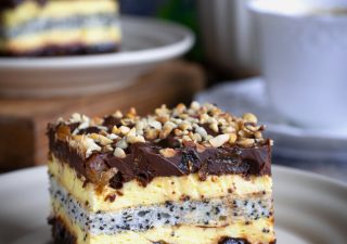 Ciasto "Pijany rodzynkowiec z makiem"