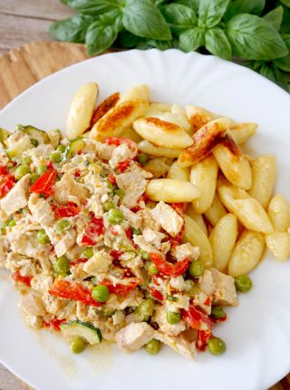 Potrawka z kurczaka z warzywami – szybki i bardzo smaczny obiad